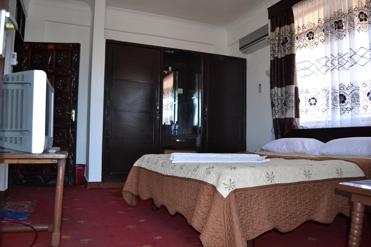 Manson Hotel